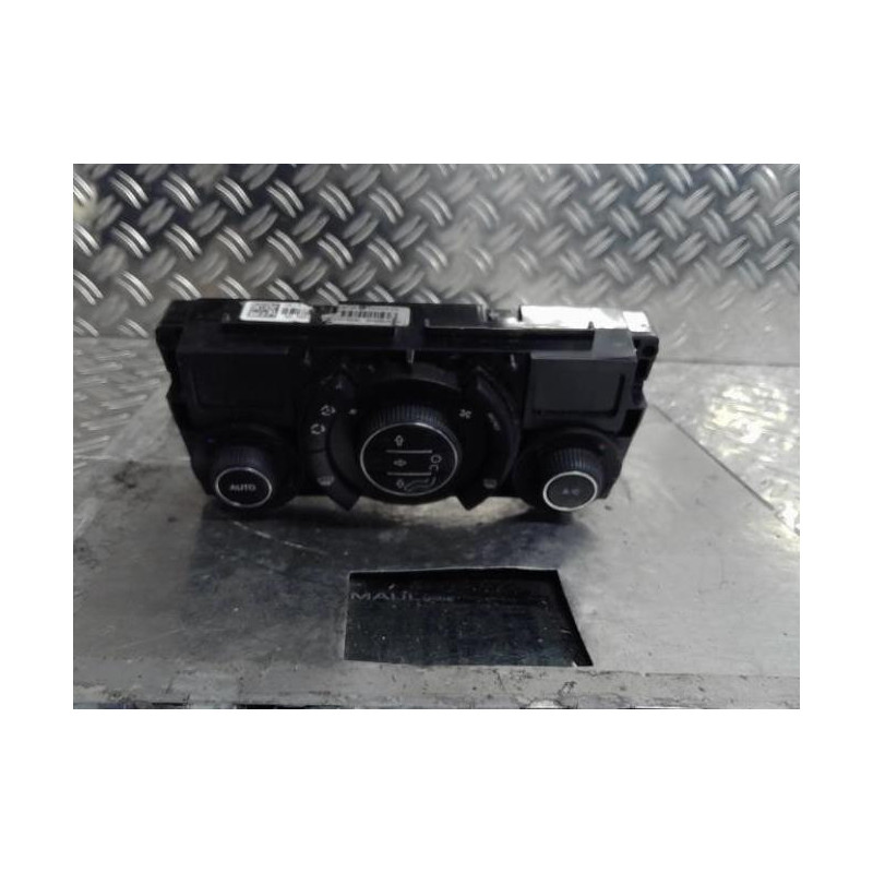 Commande chauffage PEUGEOT 3008 1