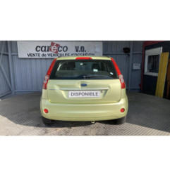 Calandre FORD FIESTA 5 Photo n°17