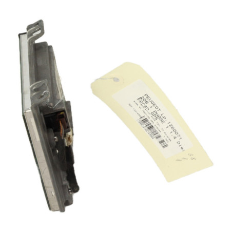 Ecran GPS PEUGEOT 208 1
