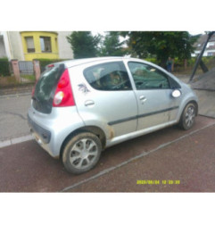 Ceinture avant gauche PEUGEOT 107 Photo n°8