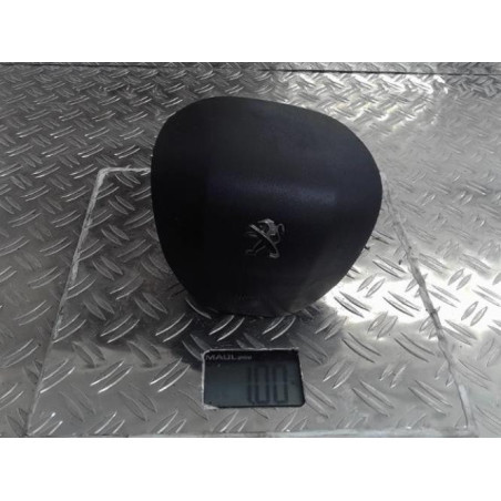 Air bag conducteur PEUGEOT 208 1 Photo n°1