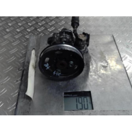 Pompe de direction AUDI A4 2 Photo n°1