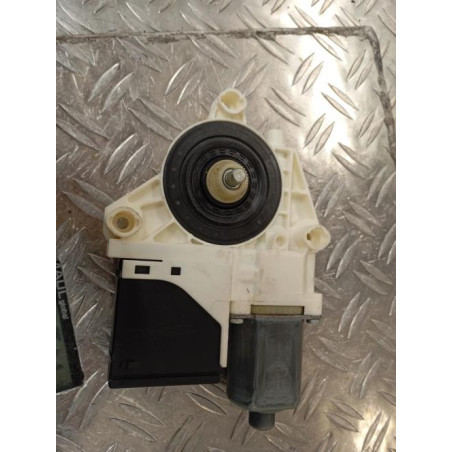 Moteur leve vitre arriere droit RENAULT MEGANE 3 Photo n°1