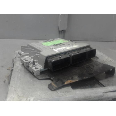 Calculateur moteur RENAULT SCENIC 3 Photo n°1