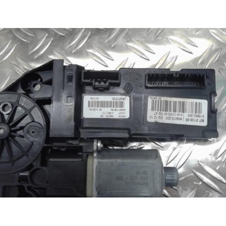Moteur leve vitre avant gauche RENAULT SCENIC 3