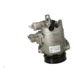 Compresseur clim VOLKSWAGEN GOLF 6 Photo n°1