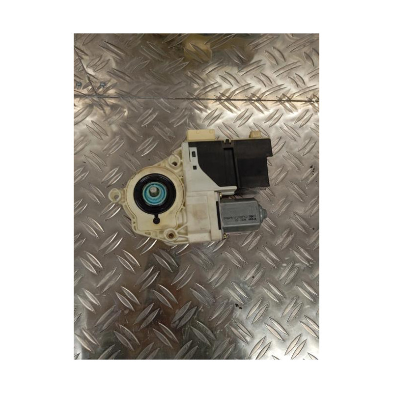 Moteur leve vitre avant droit PEUGEOT 307