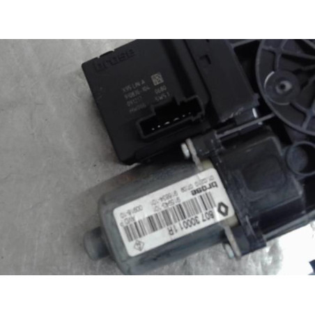 Moteur leve vitre avant droit RENAULT GRAND SCENIC 3