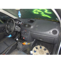 Feu arriere principal droit (feux) RENAULT CLIO 3 Photo n°9