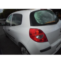 Feu arriere principal droit (feux) RENAULT CLIO 3 Photo n°11