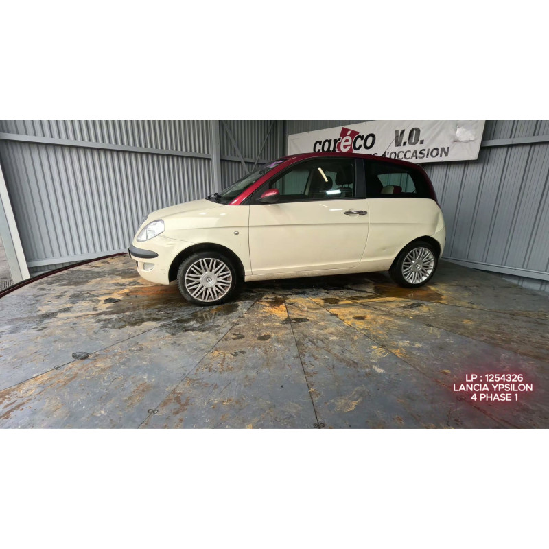 Capot LANCIA YPSILON 4