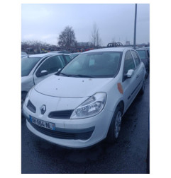Capot RENAULT CLIO 3 Photo n°18