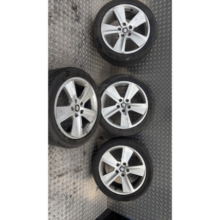 Jeu de 4 jantes SEAT LEON 3 Photo n°1