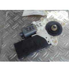 Moteur leve vitre avant gauche RENAULT LAGUNA 3 Photo n°4