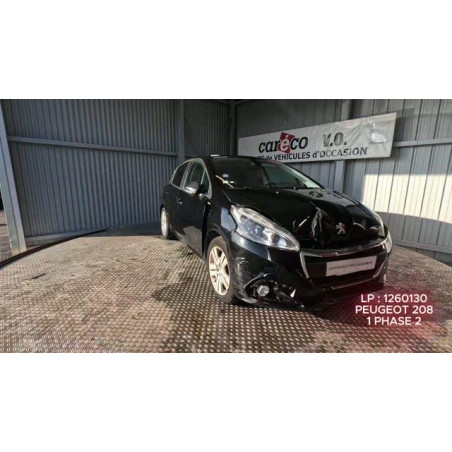 Planche de bord complete PEUGEOT 208 1 Photo n°1