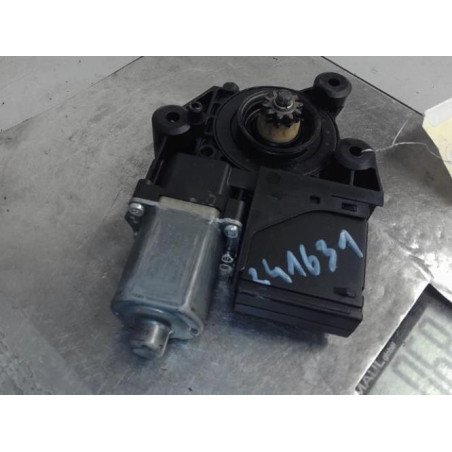 Moteur leve vitre avant droit RENAULT MEGANE 3