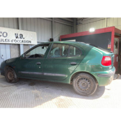 Capot RENAULT MEGANE 1 Photo n°6