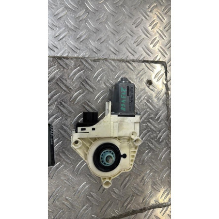 Moteur leve vitre avant droit AUDI A6 3 Photo n°1