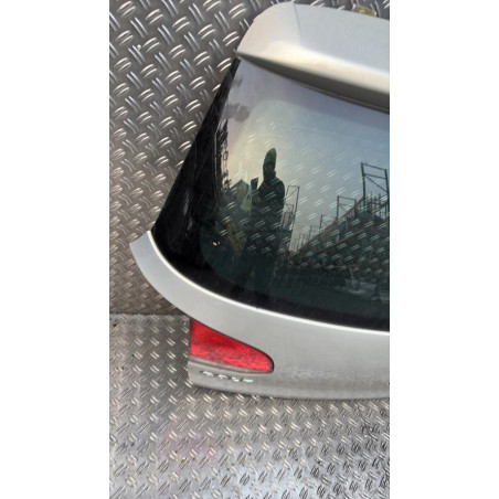 Malle/Hayon arriere VOLKSWAGEN GOLF 6