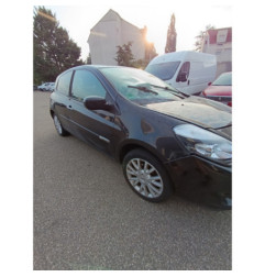 Capot RENAULT CLIO 3 Photo n°9