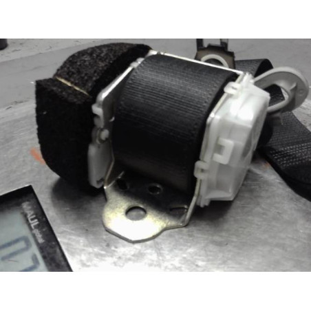 Ceinture arriere gauche TOYOTA YARIS 3