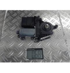 Moteur leve vitre arriere gauche VOLKSWAGEN PASSAT 4 Photo n°3