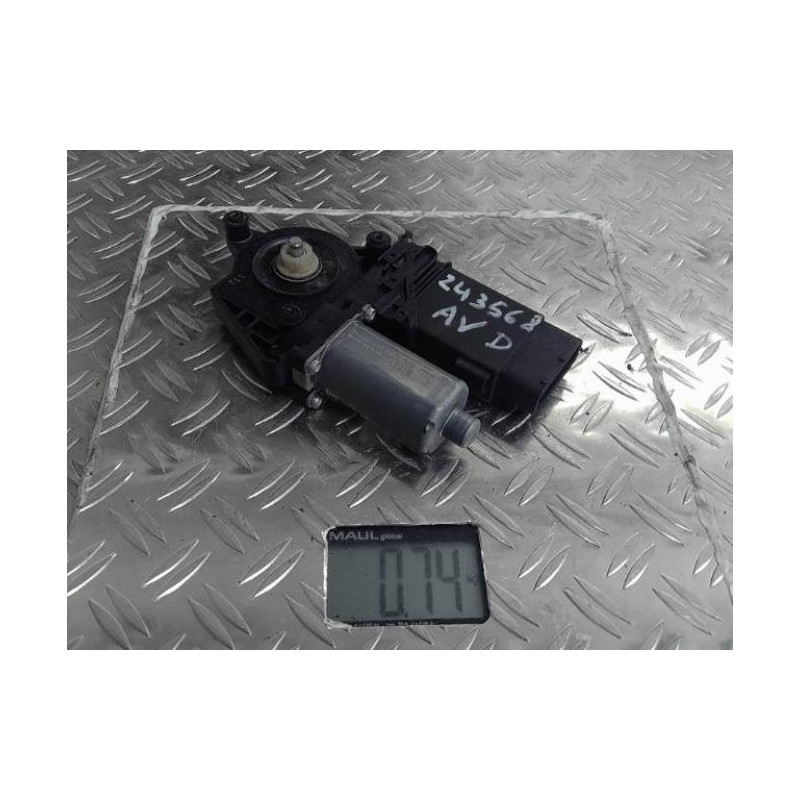 Moteur leve vitre avant droit VOLKSWAGEN PASSAT 4