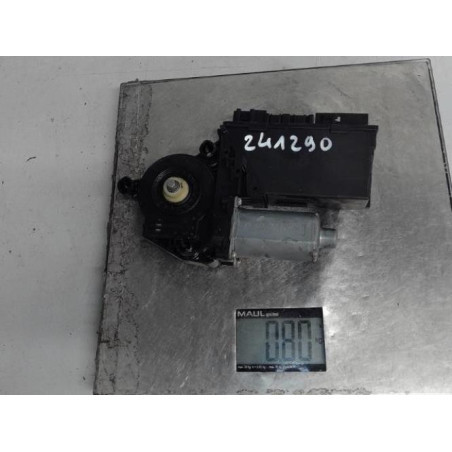 Moteur leve vitre avant droit AUDI A4 2 Photo n°1
