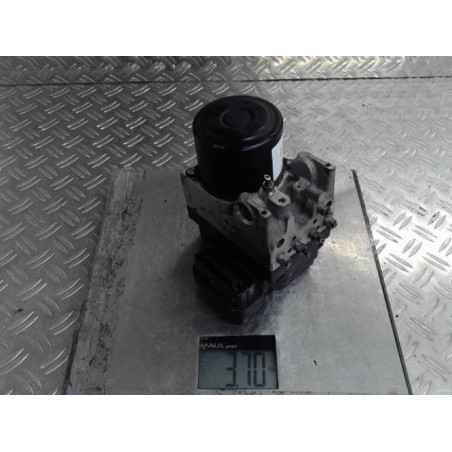 Bloc ABS (freins anti-blocage) LEXUS IS 2 Photo n°1