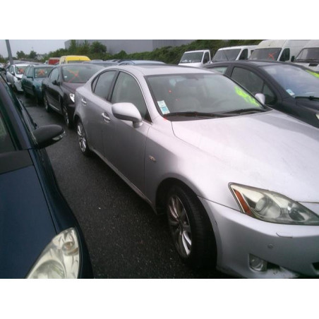 Vase de lave glace LEXUS IS 2