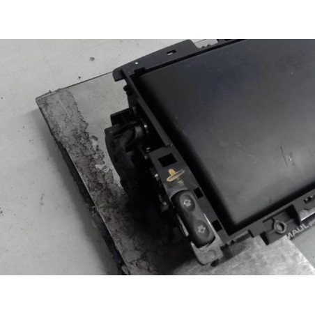 Ecran GPS PEUGEOT 308 1