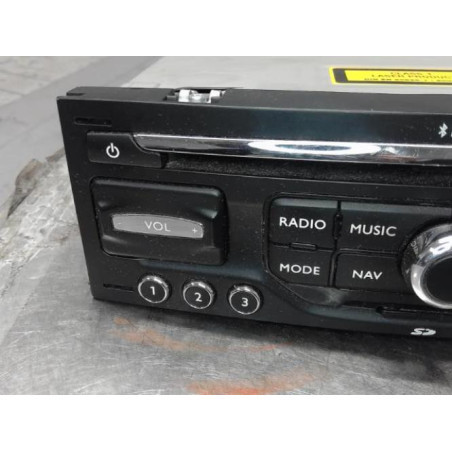 Autoradio d'origine PEUGEOT 5008 1