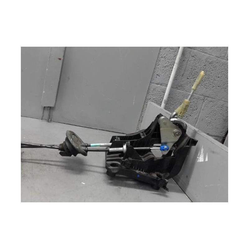 Levier de vitesses PEUGEOT 308 1