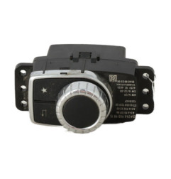 Commande GPS MERCEDES CLASSE A 176 Photo n°1