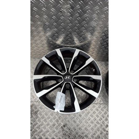 Jante HYUNDAI I 40 Photo n°1