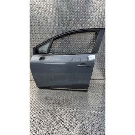 Porte avant gauche RENAULT CLIO 4 Photo n°1