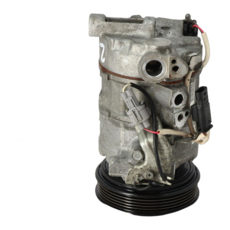 Compresseur clim MERCEDES CLASSE A 176 Photo n°1