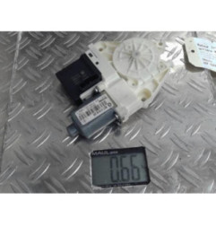 Moteur leve vitre arriere gauche RENAULT MEGANE 3 Photo n°1