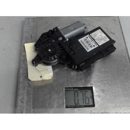Moteur leve vitre arriere droit AUDI A4 2 Photo n°1