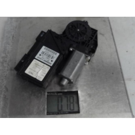 Moteur leve vitre avant droit AUDI A4 2 Photo n°1