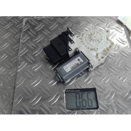 Moteur leve vitre arriere gauche SEAT LEON 2 Photo n°1