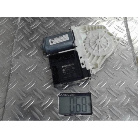 Moteur leve vitre avant droit SEAT LEON 2 Photo n°1