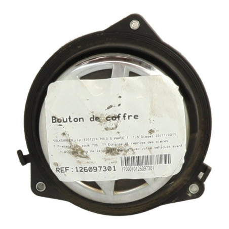Bouton de coffre VOLKSWAGEN POLO 5 Photo n°1