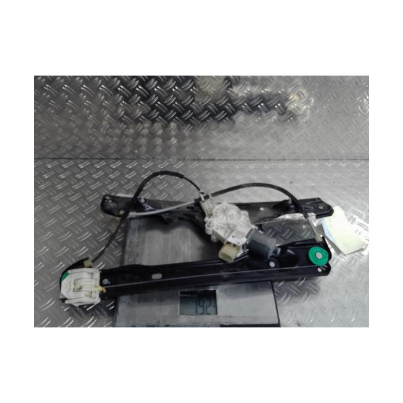 Moteur leve vitre avant droit BMW X1 E84