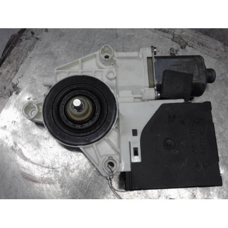 Moteur leve vitre avant droit AUDI A3 2 Photo n°1