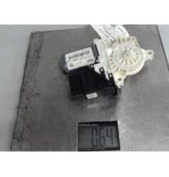 Moteur leve vitre arriere gauche VOLKSWAGEN TOURAN 1 Photo n°4