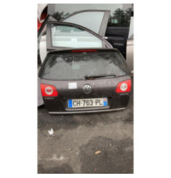 Malle/Hayon arriere VOLKSWAGEN PASSAT 5 Photo n°1