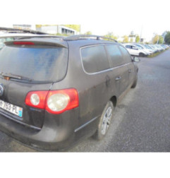 Malle/Hayon arriere VOLKSWAGEN PASSAT 5 Photo n°5