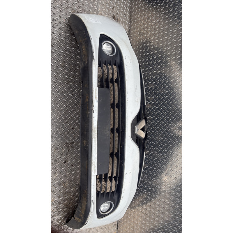 Pare choc avant RENAULT CLIO 4