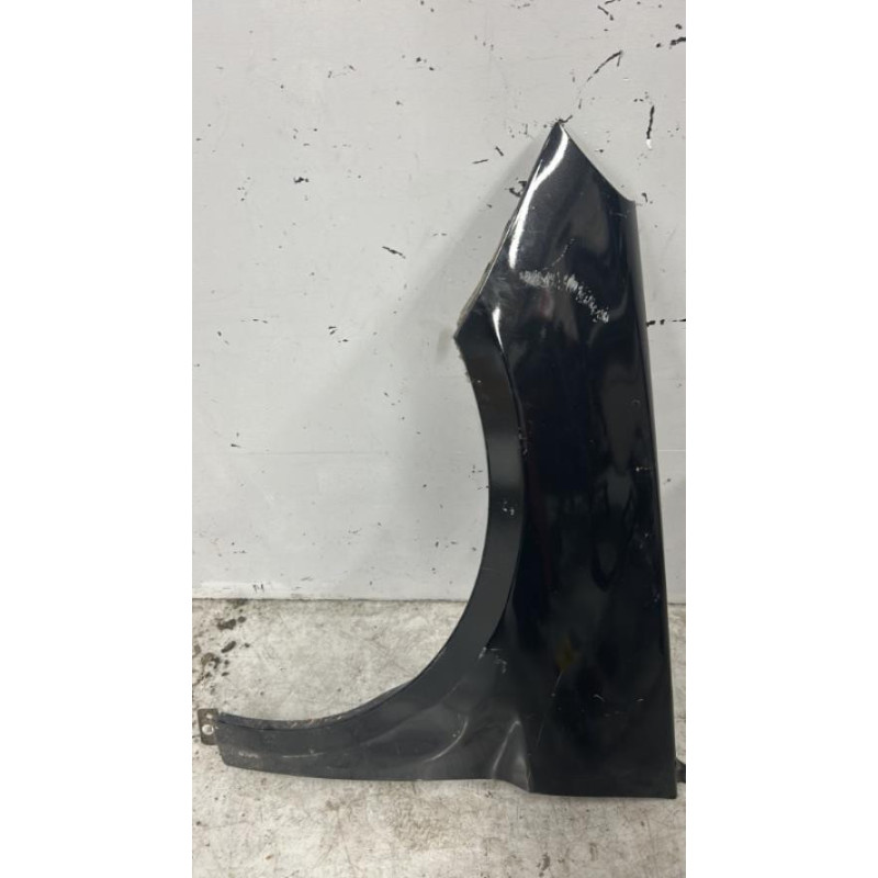 Aile avant gauche MERCEDES CLASSE B 245